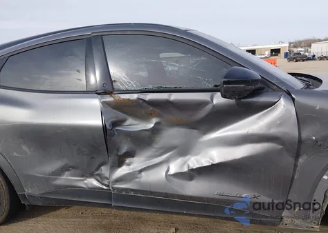 2023 Ford Mustang Mach-E Gt z USA, uszkodzony, nr VIN 3FMTK4SXXPMA87658